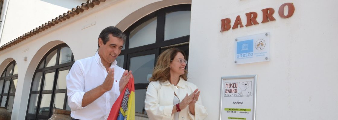 Município assinou protocolo para adesão da Olaria Tradicional de Redondo a membro de Associaç�...