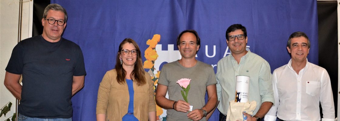Ruas Floridas: André Sardet “enfeitiçou” milhares de pessoas na Praça da República
