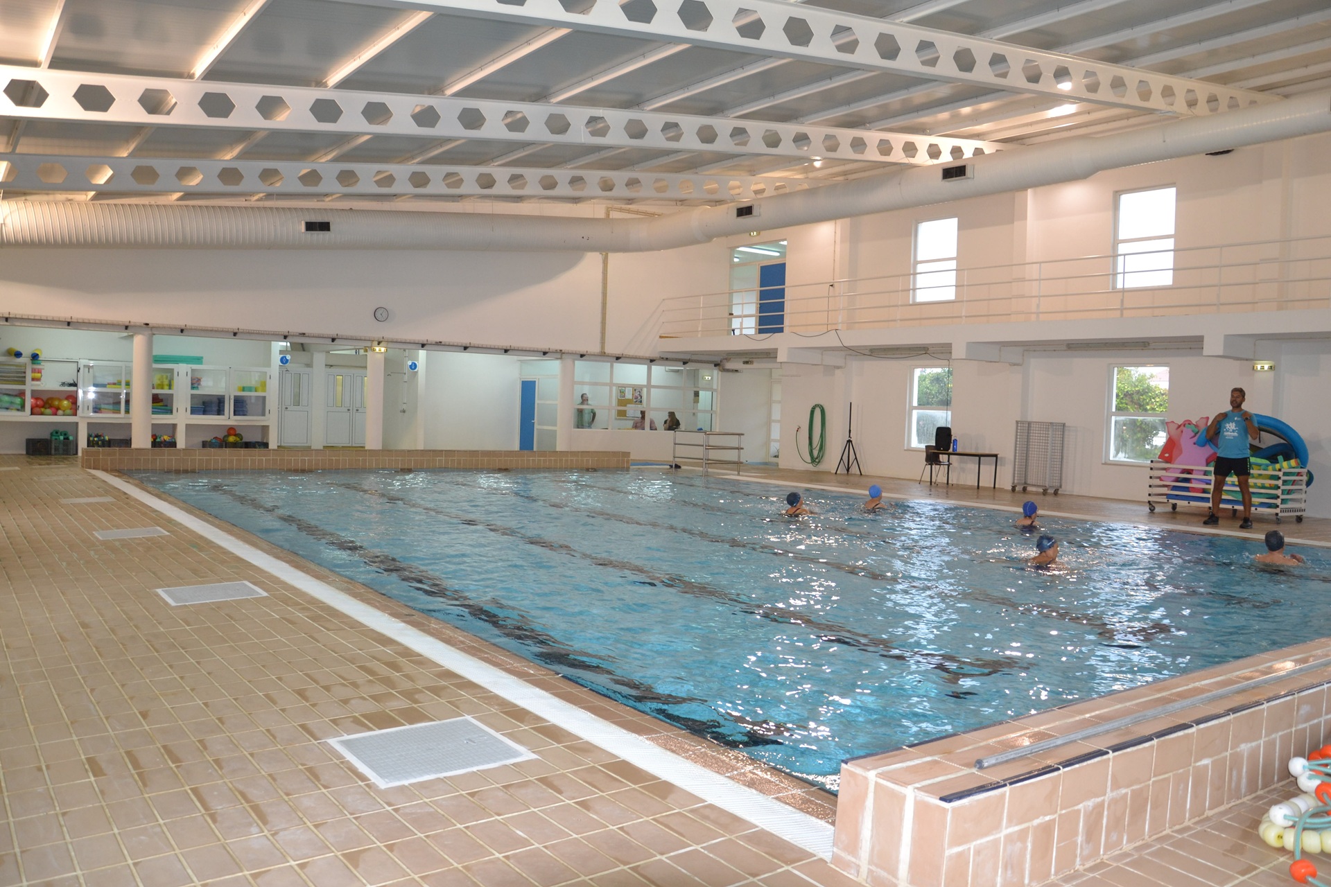 Ler em qualquer lugar | Biblioteca na Piscina Municipal Coberta de Redondo | de outubro de 2025 a junho de 2026